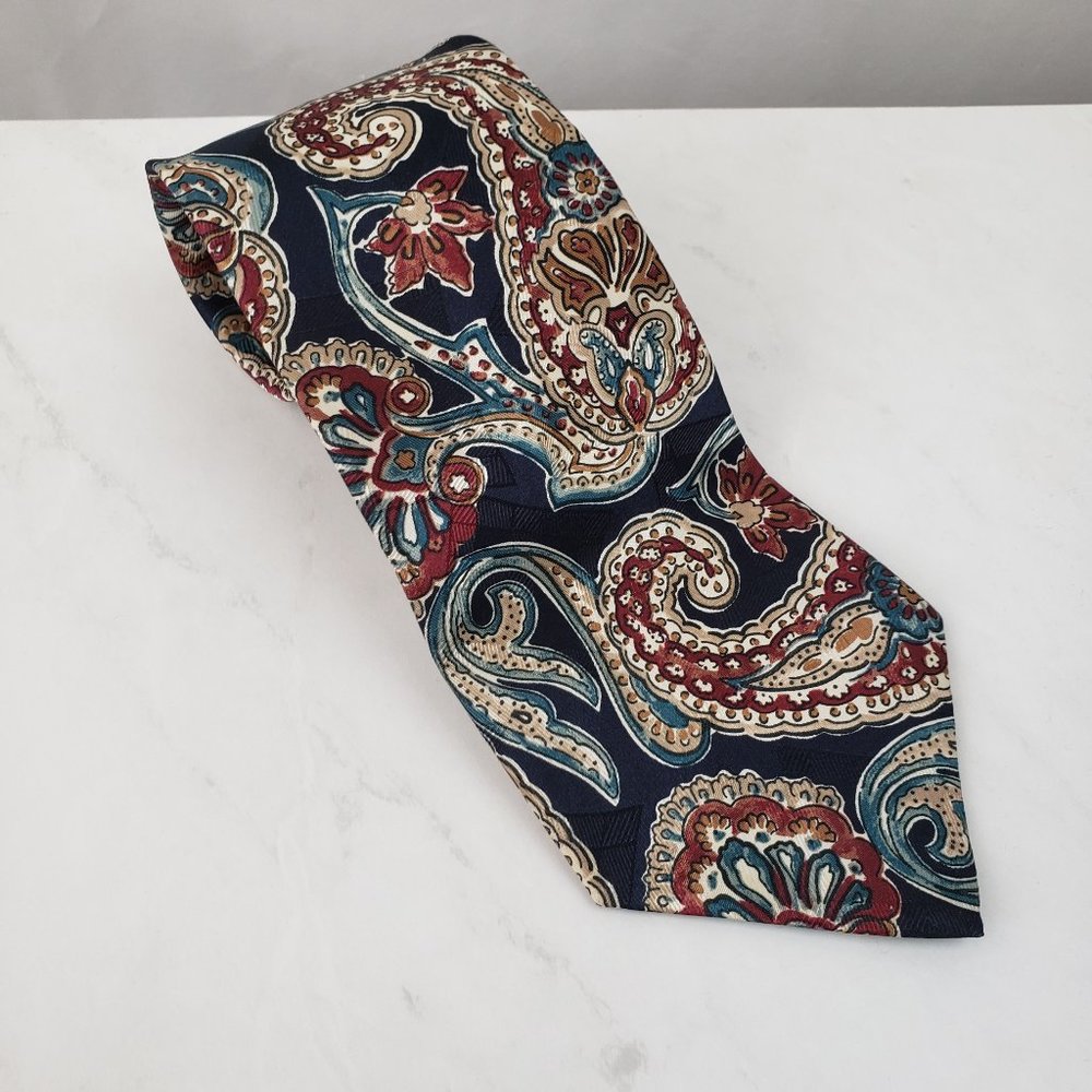 Corner Stone Vintage Mens Paisley Necktie Black